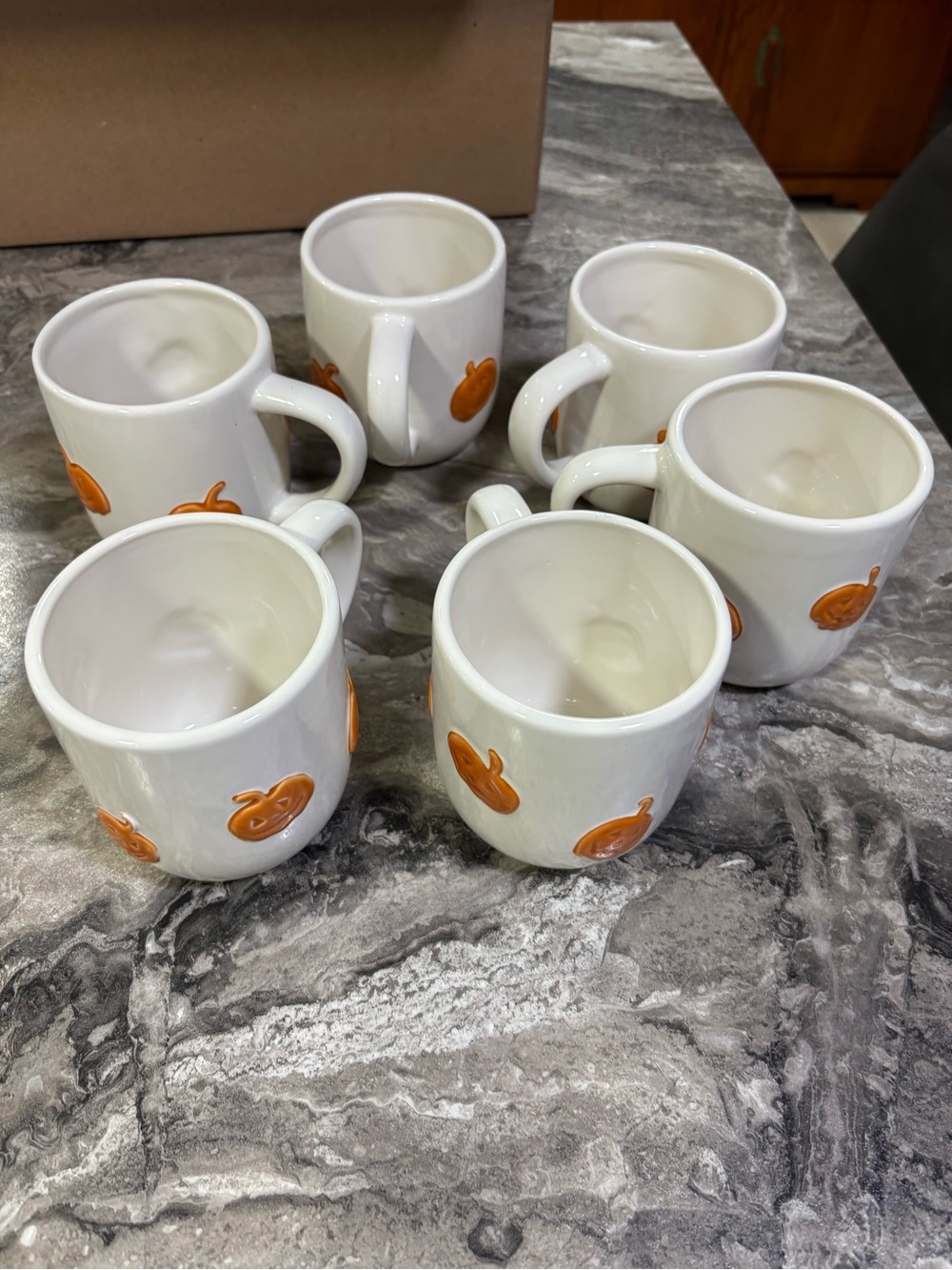 Set of 6 Pottery Barn Pumpkin Coffee Mugs